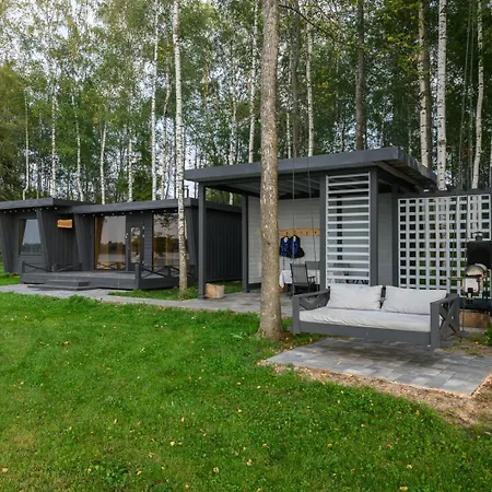 Pirtsmaja Diviem Licezeri Pensjonat *